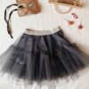 jupon-tulle-enfant-gris-kitac-ambiance Jupe jupon enfant en tulle gris créé par le Studio Kitac