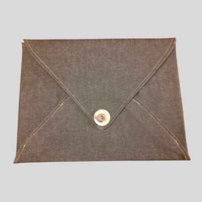 Maxi enveloppe fermée avec proposition de bouton