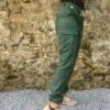 kitac-telmon-twill-vert-lamericana-detail-jambe Le cargo Telmon de Lamericana revisité en version féminine kaki uni et de profil