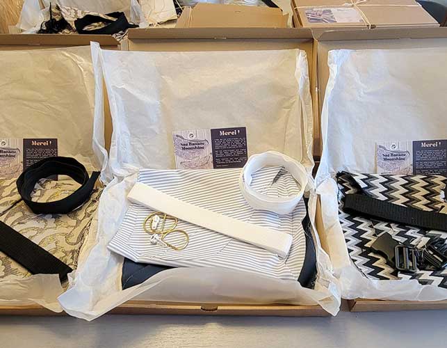 trois box Prêt à Coudre de sac banane moonshine