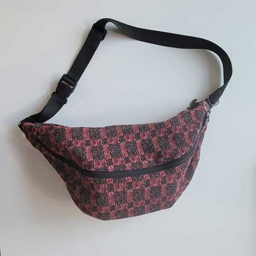 sac-banane-jersey-rouge-noir Sac banane moonshine dans le jersey jacquard rouge et noir geométrique
